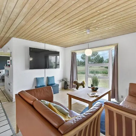 Lovely In With Private Swimming Pool, Be Inside Or Outside Holiday home *