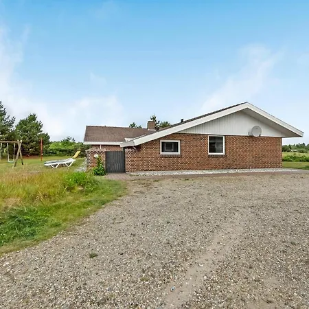 Lovely In With Private Swimming Pool, Be Inside Or Outside Holiday home