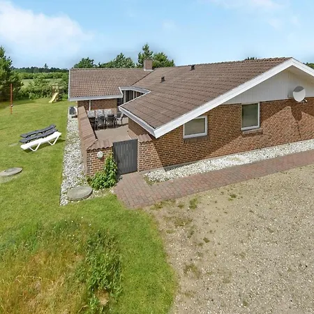 Lovely In With Private Swimming Pool, Be Inside Or Outside Holiday home *